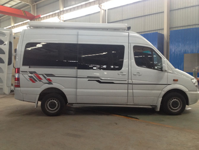 奔馳凌特B型房車多方位展示圖3