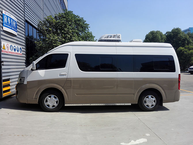 福田風(fēng)景G9房車多方位展示圖4