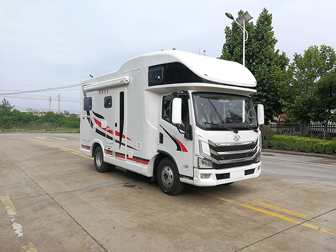 上汽躍進(jìn)H500輕卡平頭自動(dòng)擋房車